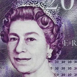 Queen Elizabeth Money-20-pounds