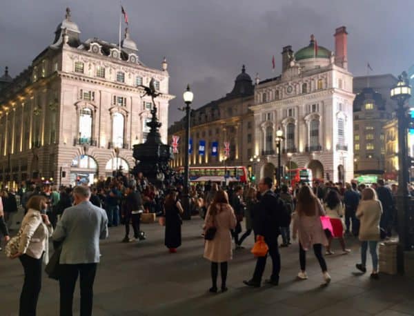 piccadilly-circus-london-uk-united-kingdom