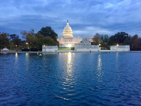 us-capitol-washington-dc-night