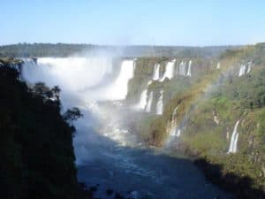 guazu-falls-on-the-argentine-brazil-border