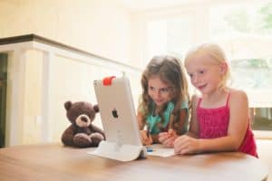 Girls playing OSMO