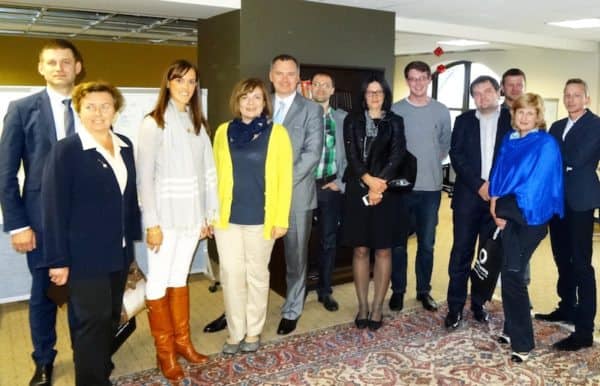 Belarus Officials Visit Flashstarts and Crowdentials