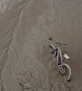 537px-Stuck_in_the_Mud,_Hull_-_geograph.org.uk_-_1175164