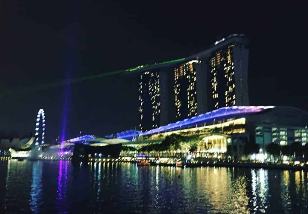 Singapore’s OCBC Supports $1B Digital US Commercial Paper Program, Leveraging Blockchain Tech