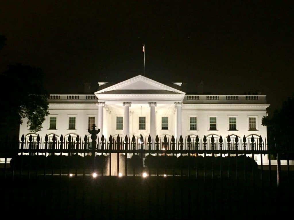 White House Meeting Set to Gather Bank Lobbyists, Crypto Representatives to Break Stablecoin Yield Impasse