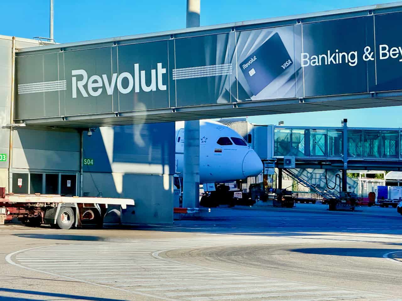 Revolut Introduces £1000 Incentive for Staff to Acquire New Business